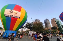 Dân số hiện tại của Việt Nam là 99.221.071 